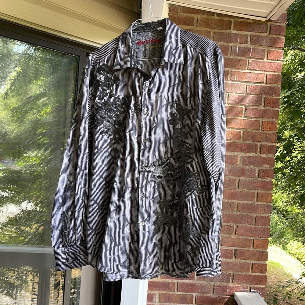 Robert Graham Size 2XL LE